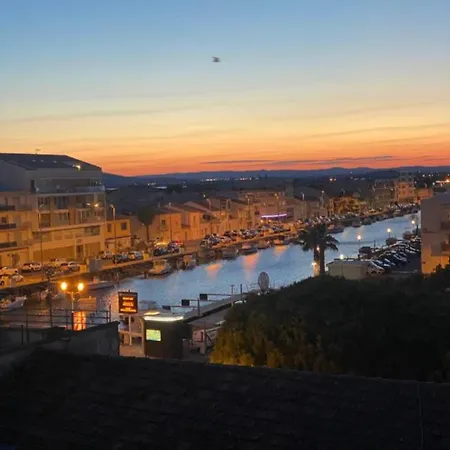 Lägenhet Duplex Lumineux- Vue Canal- Centreville- 5personnes